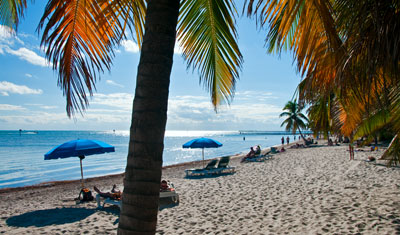 Smathers Beach mitt emot Sheraton Suites, Key West