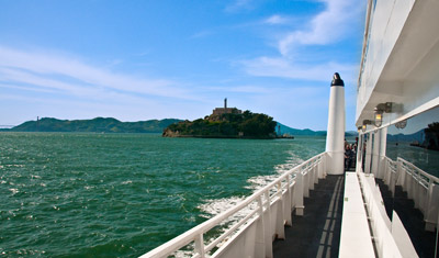 Med färjan på väg från Alcatraz, San Francisco