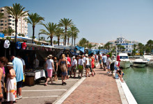 Söndagsmarknad i Estepona hamn
