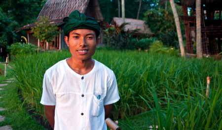 En kille ur den trevliga personalen på Bambu Indah, Ubud Bali