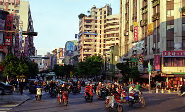 Taipei mopedister