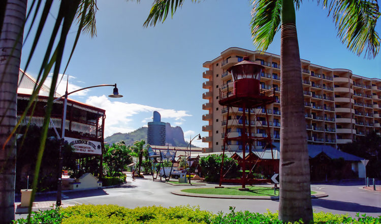 Townsville gatukorsning vid Palmer och Plume Street
