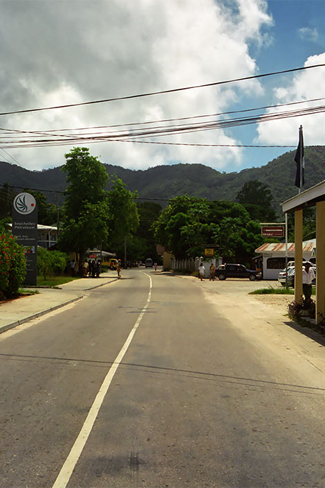 Centrum i Grand Anse, Praslin Island