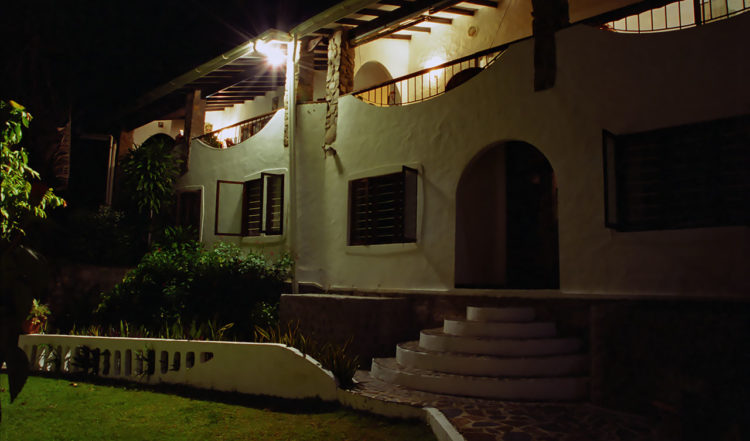 Kväll vid Chalype Guesthouse, Mahé