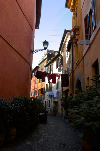 Kläder på tork i en gränd i Trastevere
