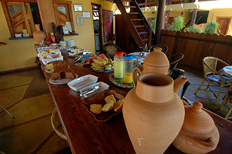 Frukostservering på Pousada da Paz