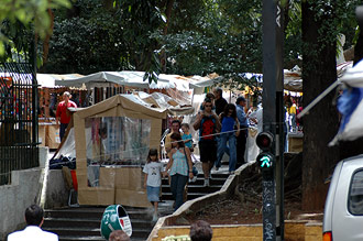 Marknad vid Avenida Paulista i São Paulo