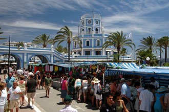 Esteponas söndagsmarknad