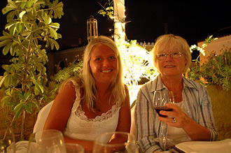 Anki och Aina på La Posá Dos i Estepona