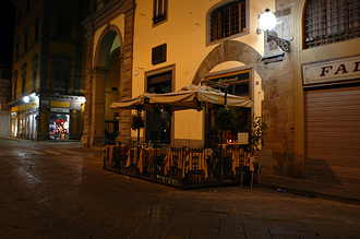 Ristorante La Grotta Guelfa.