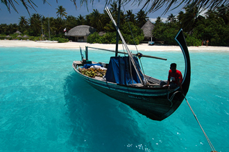 Vy över bryggan alla gäster anländer