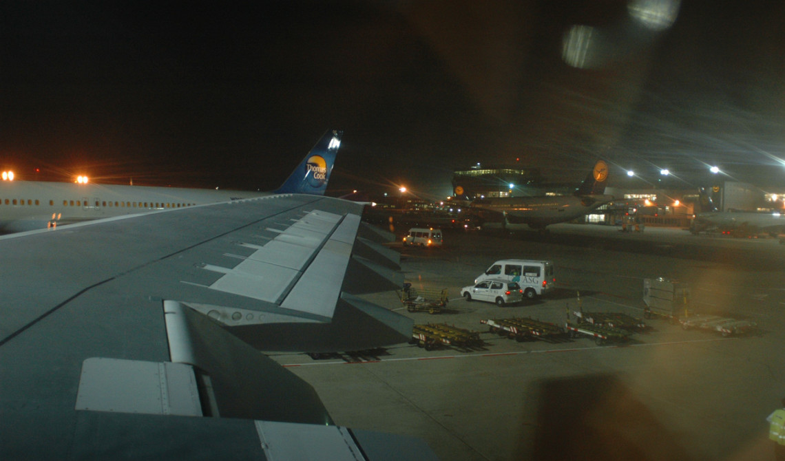 Ombord på Qatars flight på väg att lyfta från Frankfurts Internationella flygplats