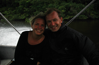 Anki & Lasse i båten på väg från Lamanai