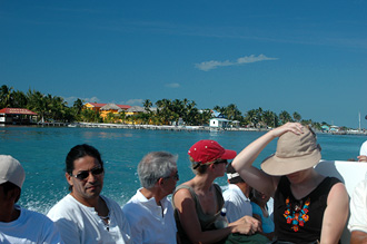 Båtresa från Caye Caulker till Belize City