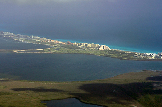 Cancun sett från flygplanet
