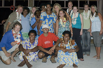 Hela gänget samlat, Nabua Lodge