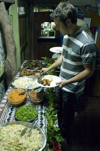 Buffée, Nabua Lodge