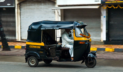 Autorickshaw på Mumbais gator