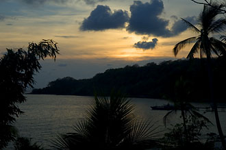 Solnedgång, vy ifrån The Beach Natural Resort, Koh Kood