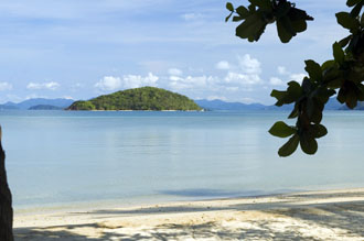 Vy över Ao Suan yai strand, Koh Mak