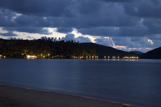 So Suan Yai strand by night, Koh Mak