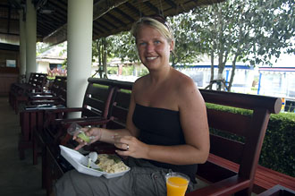 Trat Airport, Trat