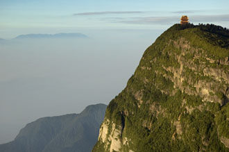 Gryning, Emei-berget