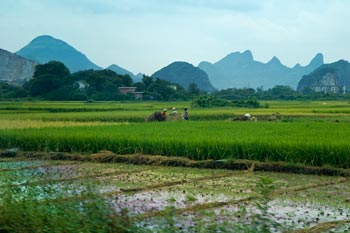 Bilresa från Yangshuo till flygplatsen