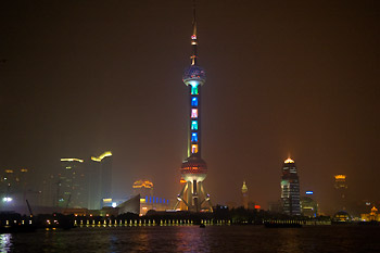 Vy ifrån båttur, Shanghai by night