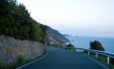 Kustväg på väg mot Cinque terre