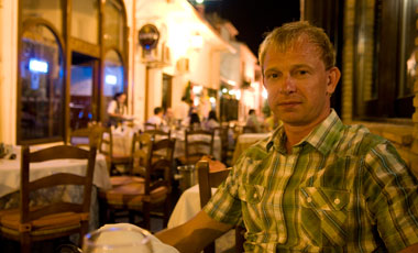 Lasse på restaurang Los Abanicos i Benahavis