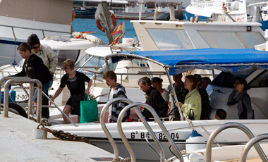 Åter i hamnen efter att ha varit ute på valsafari, Tarifa