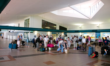 Connellan Airport, Ayers Rock