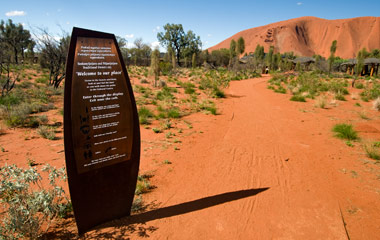 Uluru Cultural Centre, Ayers Rock