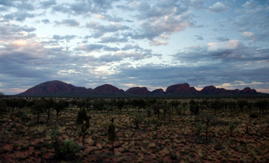 The Olgas i gryningen
