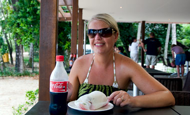 Lunch på caféet på Dunk Island
