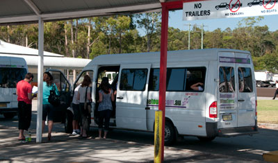 Stopp med bussen för frukost