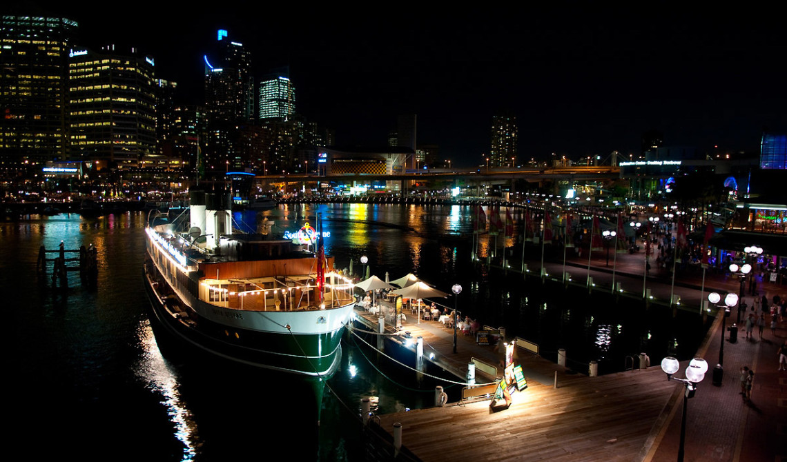 Darling harbour by night, Sydney