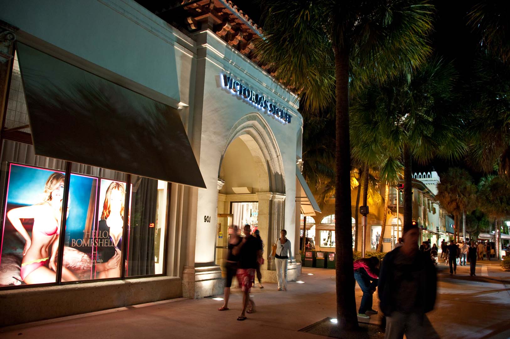 Victorias Secret, Lincoln Road in is a world famous shopping street