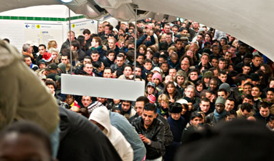Kaos i metron på väg mot Trocadéro 