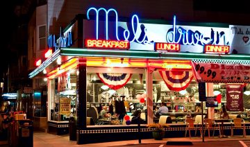 Exteriör Mels drive in, San Francisco