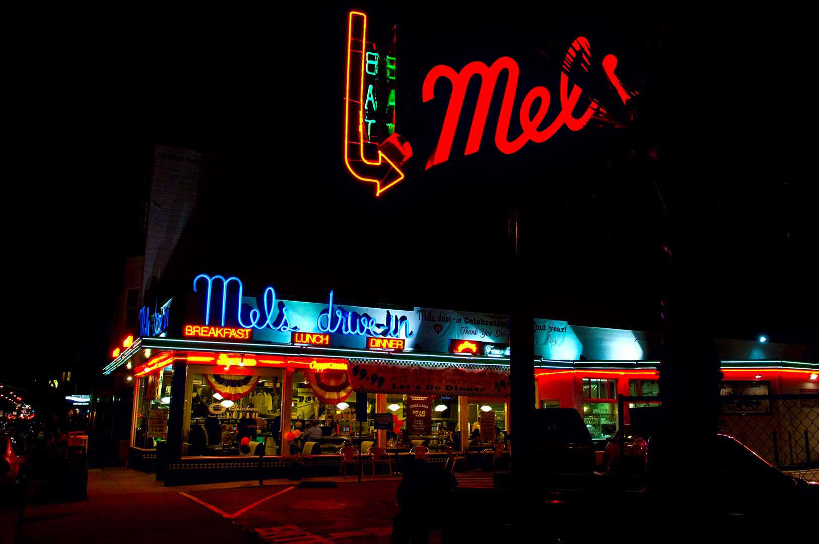 Servitör på Mel's Drive-In, San Francisco