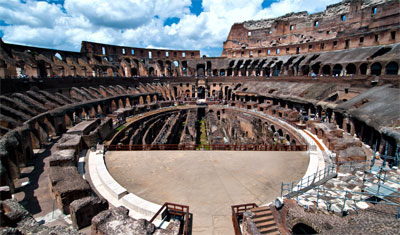 Inne vid södra sidan av Colosseum, Rom
