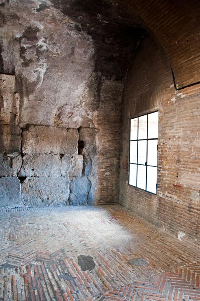 Inne på Colosseum, Rom