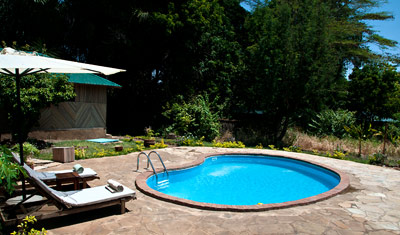Den sköna poolen i Murera Springs Eco Lodge, Kenya
