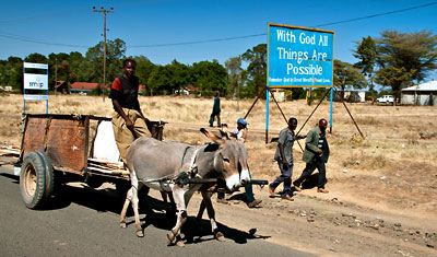 With God all things are possible, en skylt i Kenya