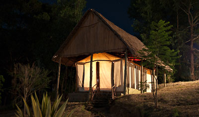 En stuga på kvällen Maili Saba Camp, Kenya