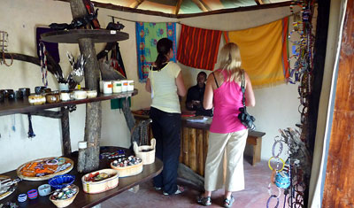 Souvenirbutiken på JK Mara Camp, Kenya
