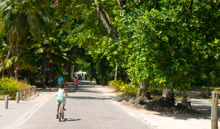 20110218-23-La-Passe-La-Digue-Seychelles