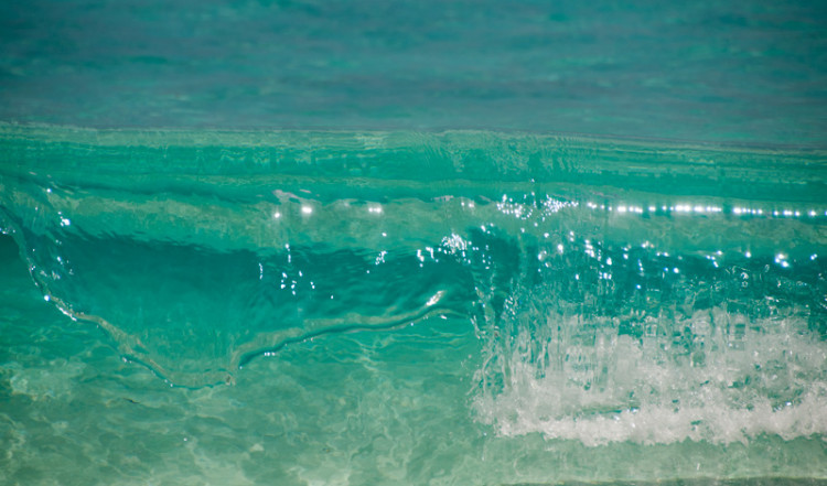 20110220-26-Waves-Petite-Anse-La-Digue-Seychelles